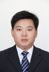 王东(1).jpg